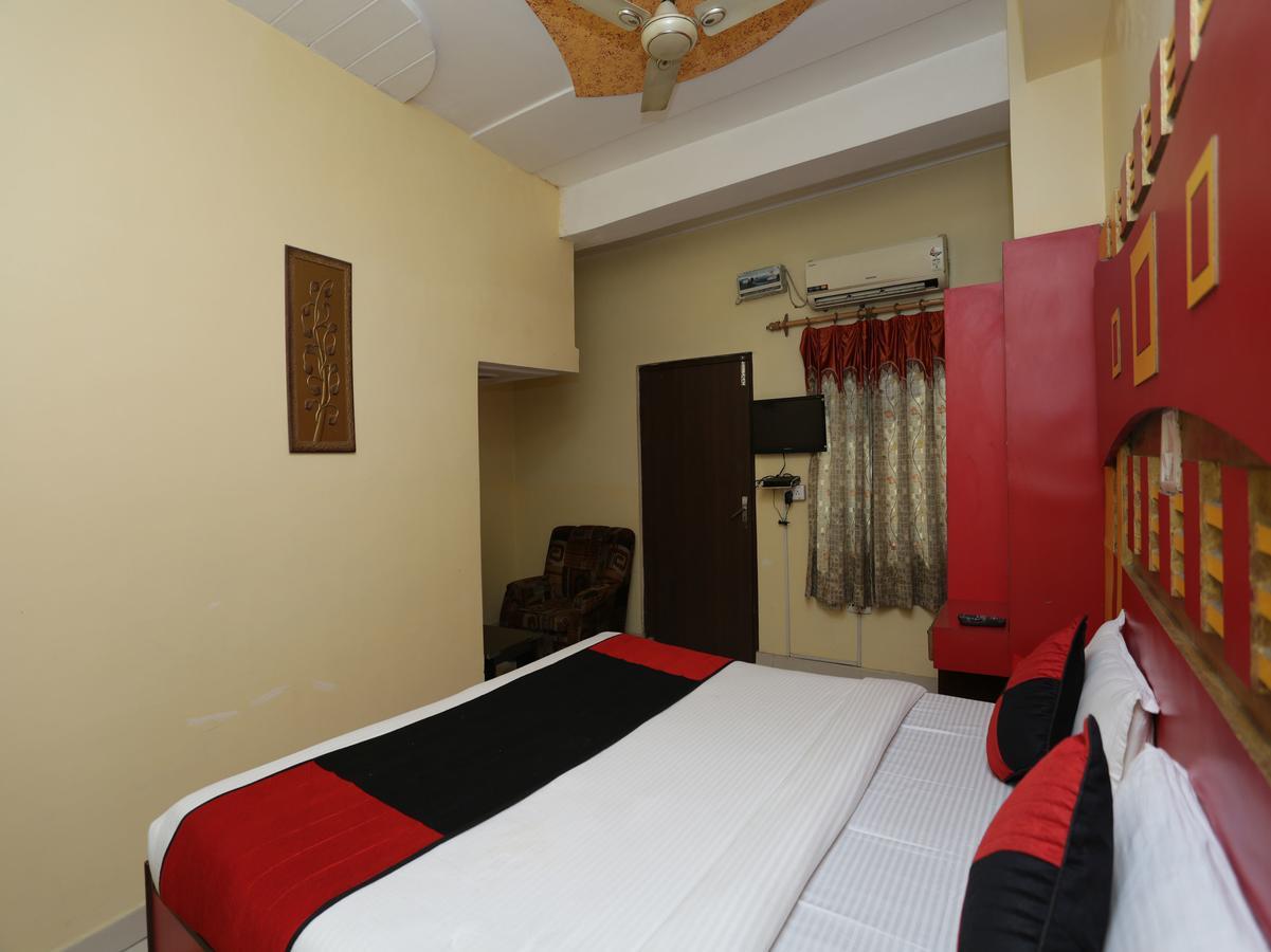Oyo 12221 Hotel M House Agra  Ngoại thất bức ảnh
