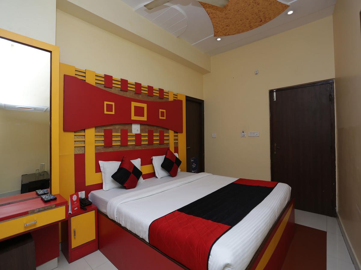 Oyo 12221 Hotel M House Agra  Ngoại thất bức ảnh
