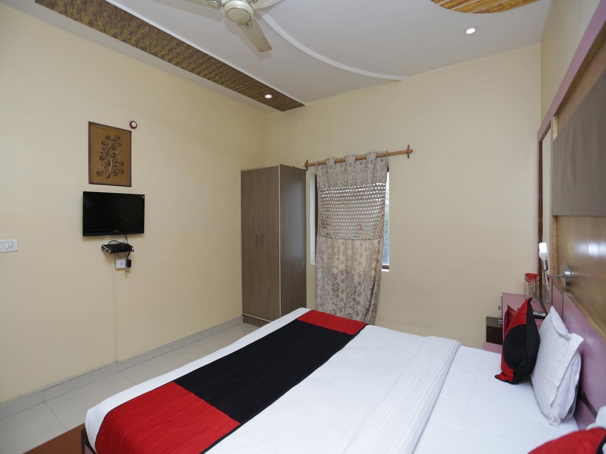 Oyo 12221 Hotel M House Agra  Ngoại thất bức ảnh